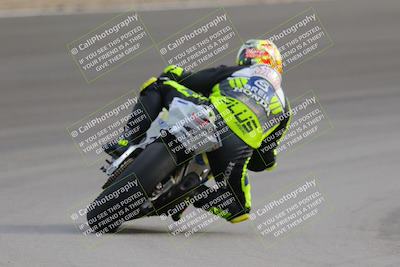 media/Dec-17-2022-SoCal Trackdays (Sat) [[224abd9271]]/Turn 10 Backside (120pm)/